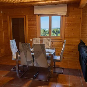 Casa De Madera En Сasa de vacaciones